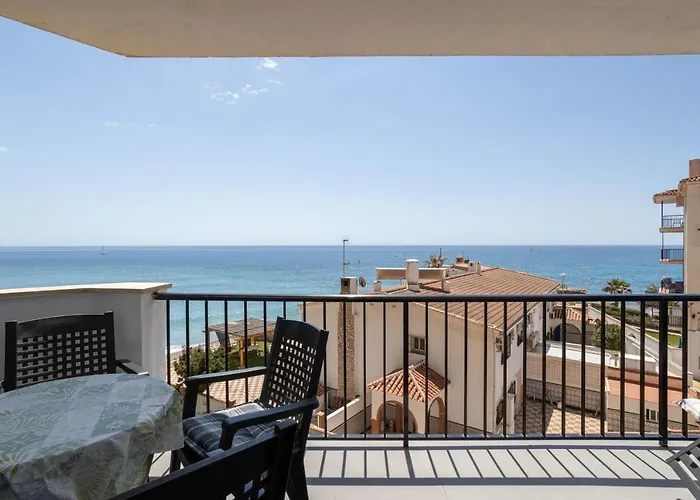 Апартаменты Arce Frontline Seaview