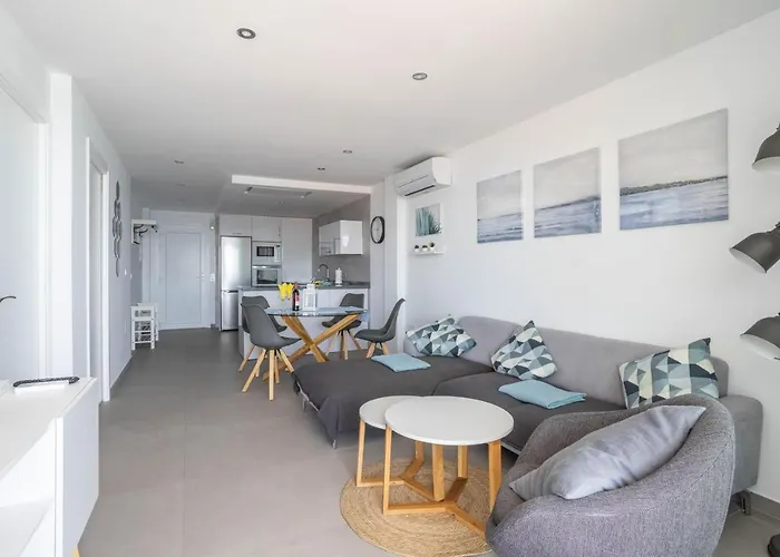 Arce Frontline Seaview * Nerja